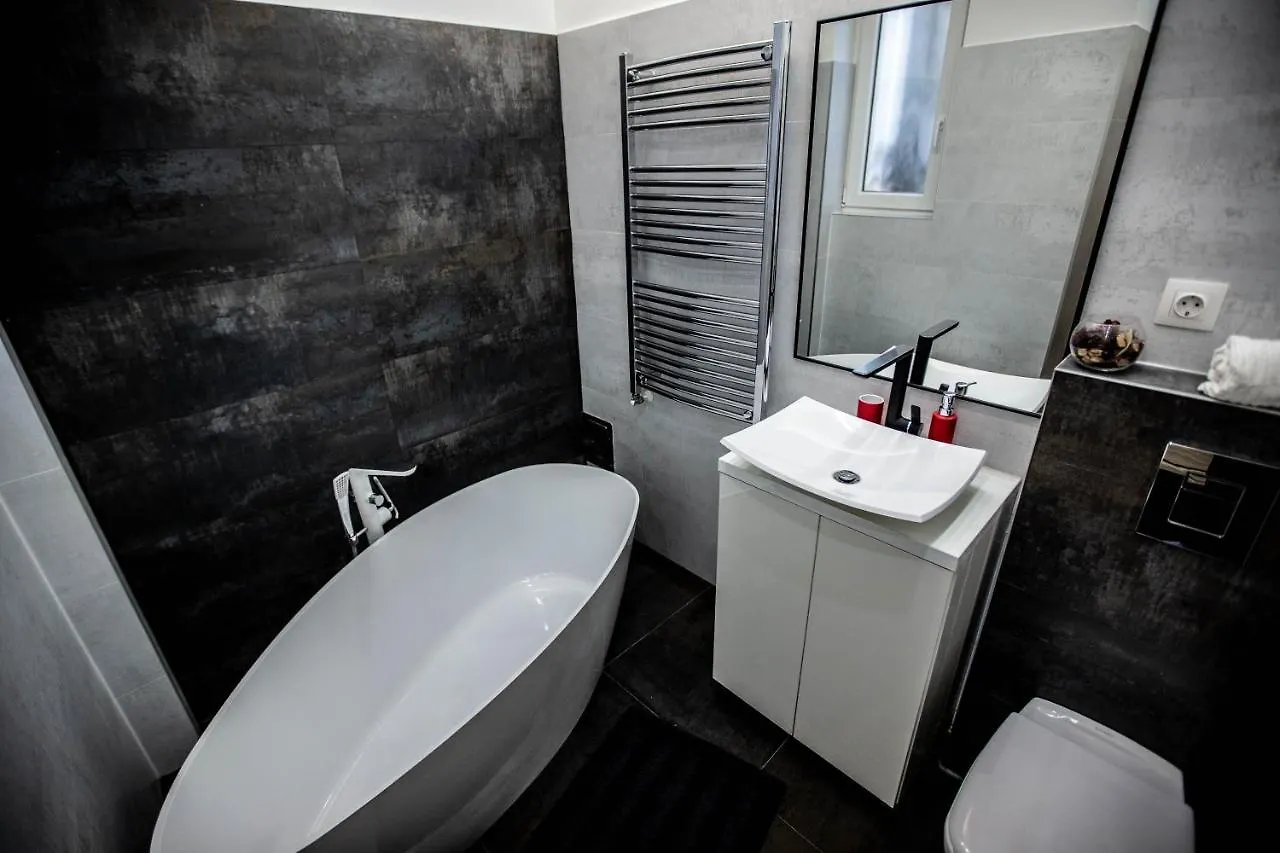 Danube Bank Apartment With Sauna/A.C Budapest